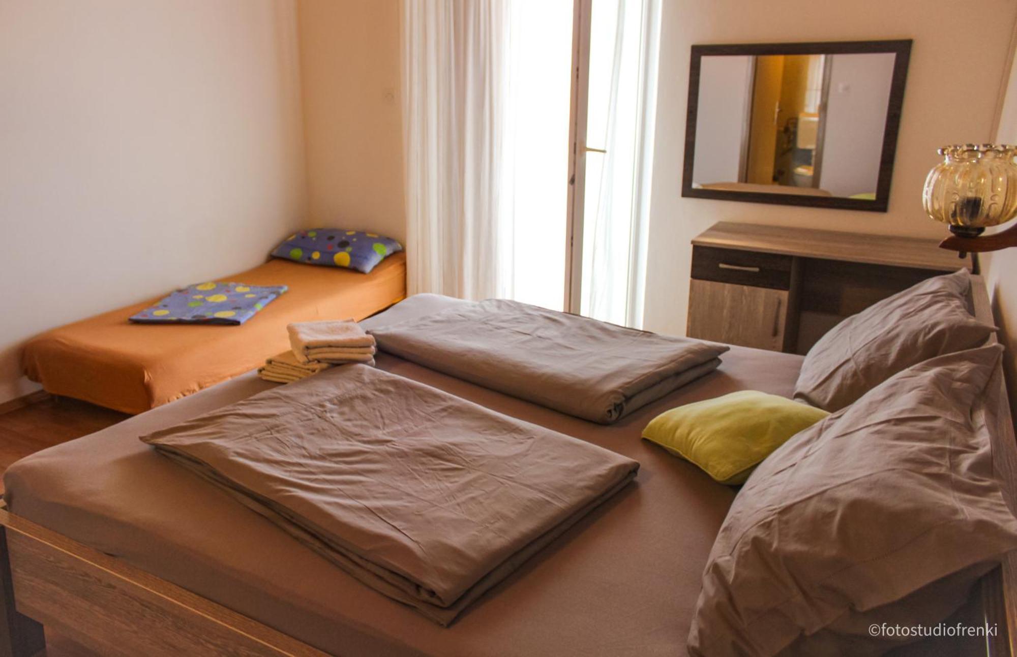 Guesthouse Marija Lopar Eksteriør billede